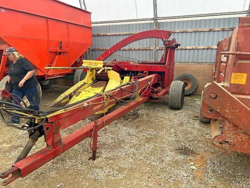 New Holland 892 Forage Harvester