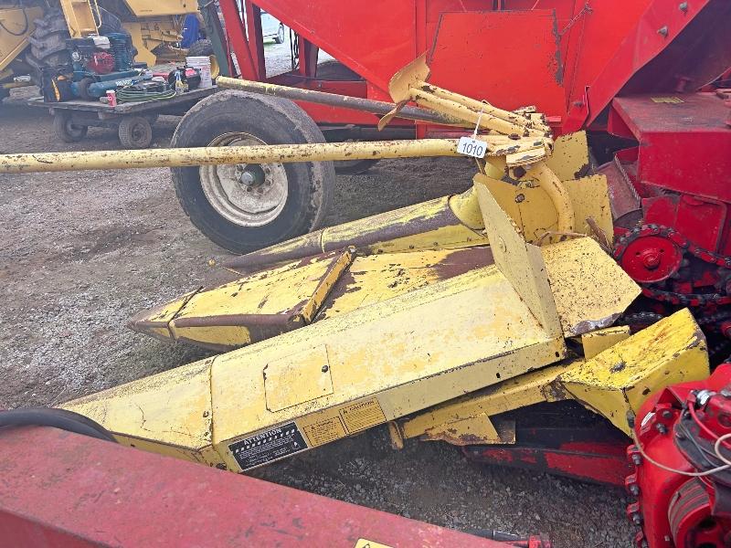 New Holland 822 2 Row Corn Silage Head