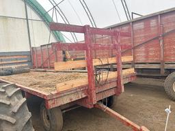 30' Round Bale Wagon With Wood Plank Top