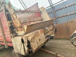 Dion 16' Left Hand Unload Forage Wagon