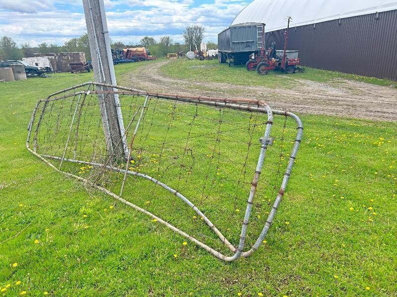 2 Wire Gates - As Viewed