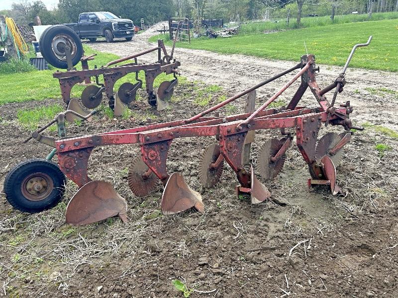 3 Pth 4/12" Furrow Plow