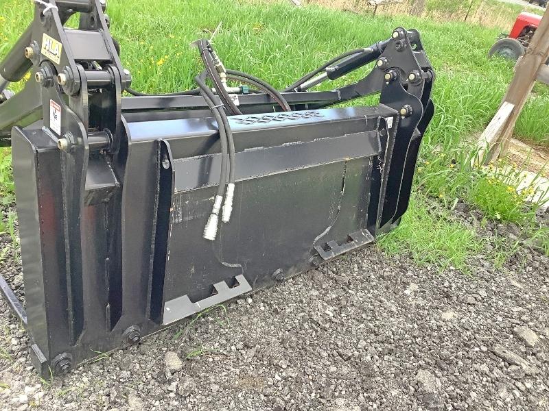 Like New HLA 6' Skid Steer Manure Grapple