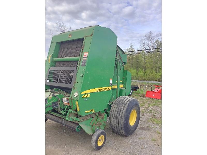 John Deere 468 Silage Special Round Baler