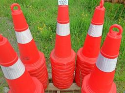 30 Traffic Cones