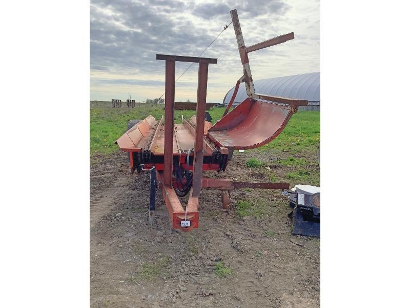 McKee Bale Rustler Wagon - Self Loading