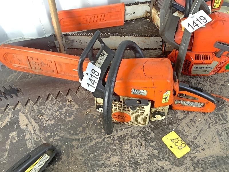 Stihl 250 Chainsaw - Runs