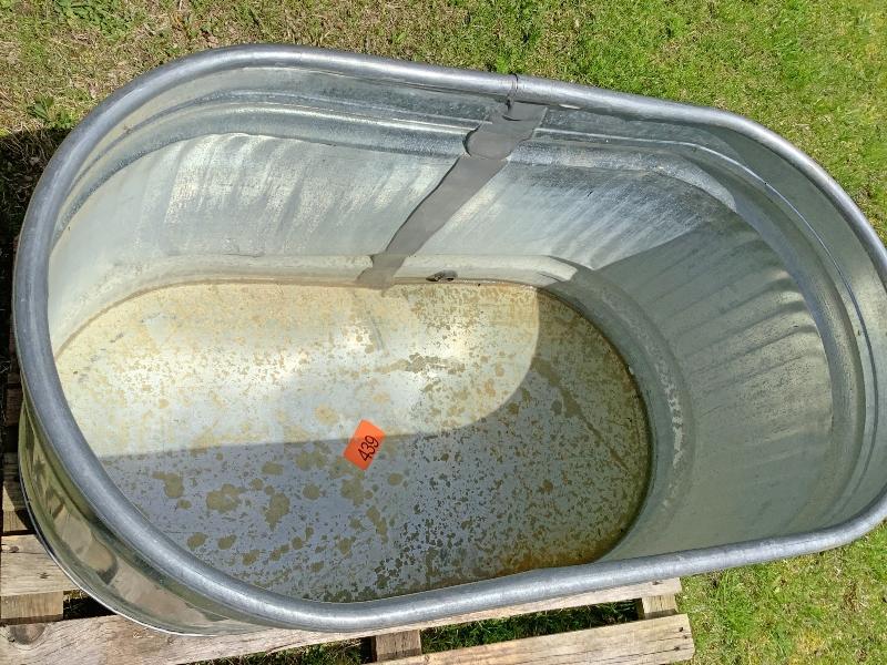 Behlen 103 Gal Stock Tank