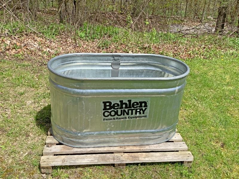 Behlen 103 Gal Stock Tank