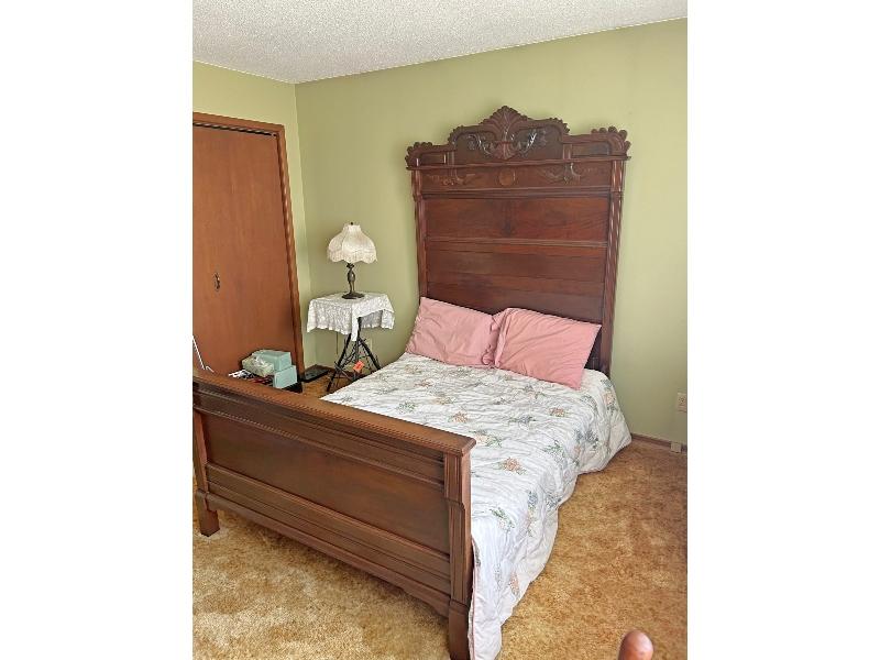 3 pc Antique Bedroom Suite