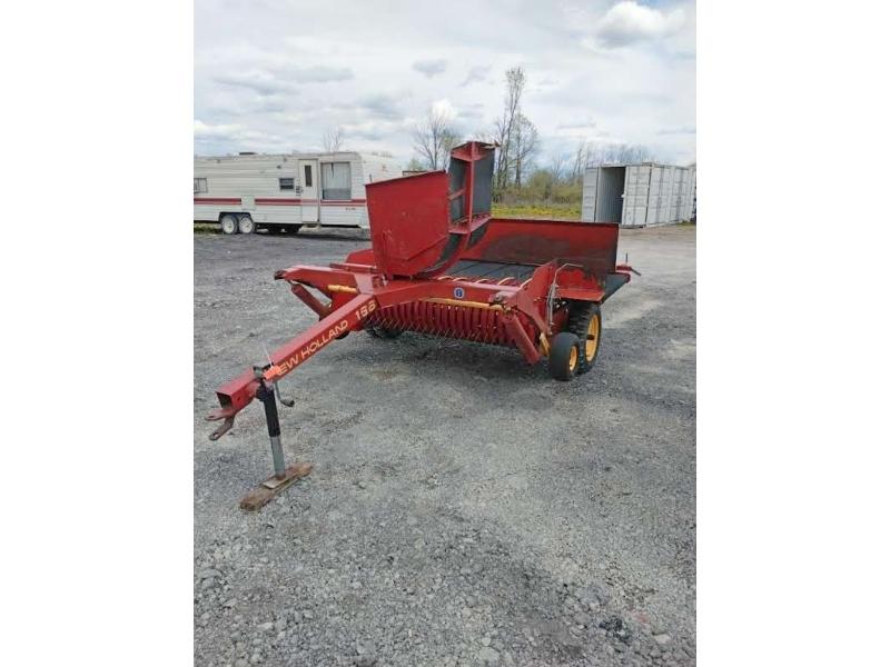 New Holland 166 Hay Inverter