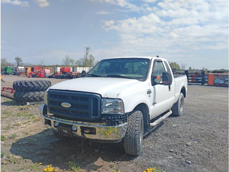 1999 Ford F250 Super Duty Diesel Truck - Has Ownership, Sells Running, As Is