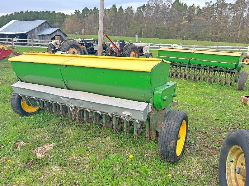 John Deere 13 Run Seed Drill with 3 Boxes