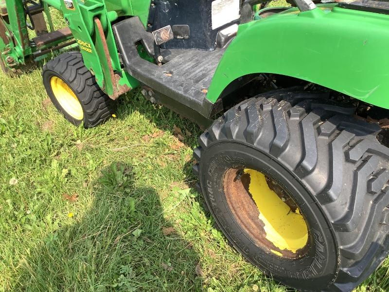 John Deere 2305 Compact MFWD Tractor With 200CX Loader & 260 Backhoe