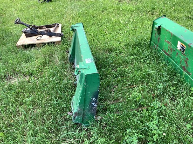 John Deere 2305 Compact MFWD Tractor With 200CX Loader & 260 Backhoe