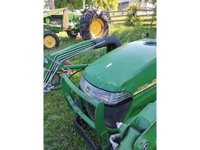 John Deere 2305 Compact MFWD Tractor With 200CX Loader & 260 Backhoe