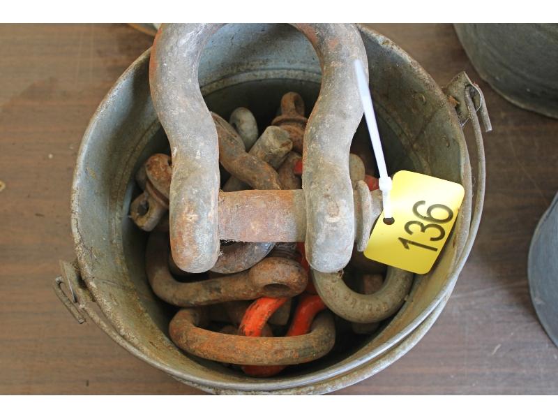 Pail of Clevises
