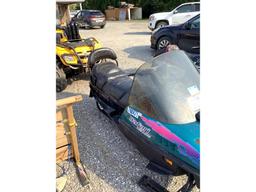 1993 Skidoo Safari Deluxe - Has Ownership - Runs