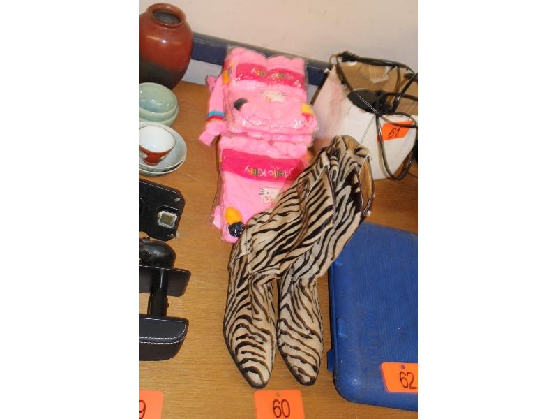 Hello Kitty Mitts, Etc.