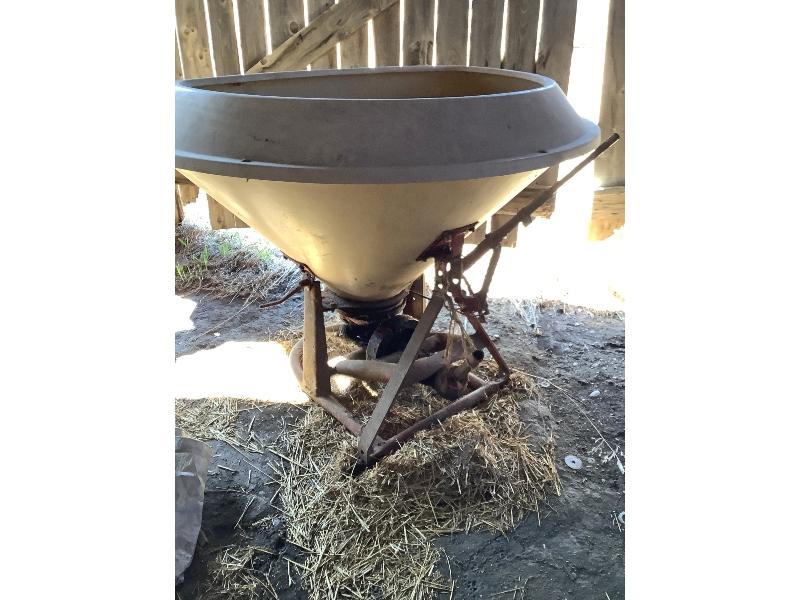Vicon 3PTH Fertilizer Spreader