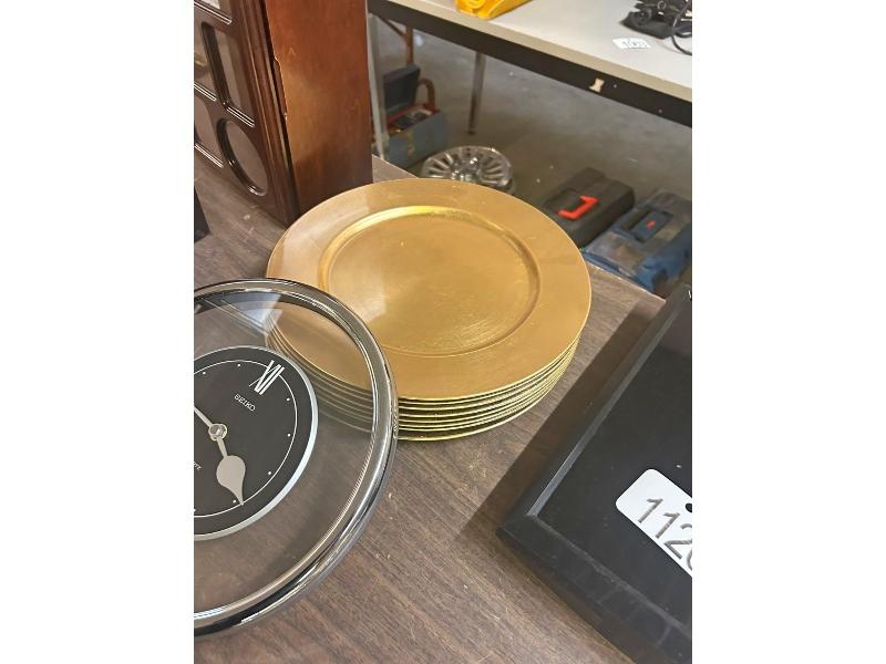 Plates & Clocks