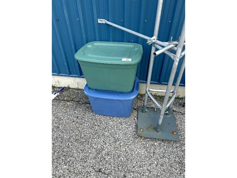 2 Empty Totes