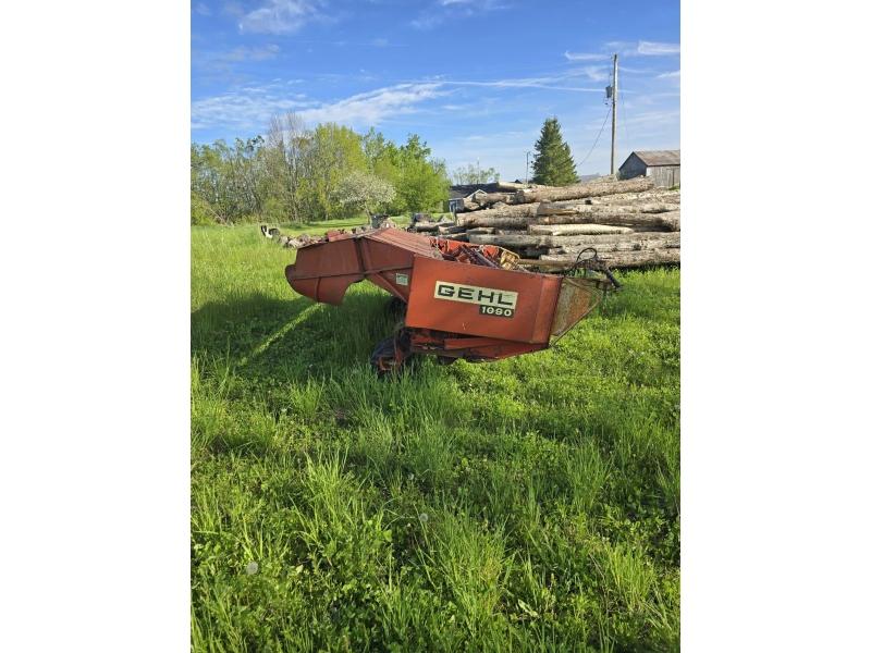 Gehl 1490 Haybine - Works Good, Field Ready Has Extra Guards