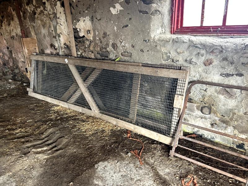 3 Sheep Gates