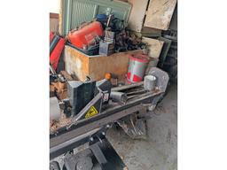 2 Year Old Forest King Wood Splitter