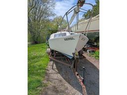 20' Boat and Trailer - No Ownership