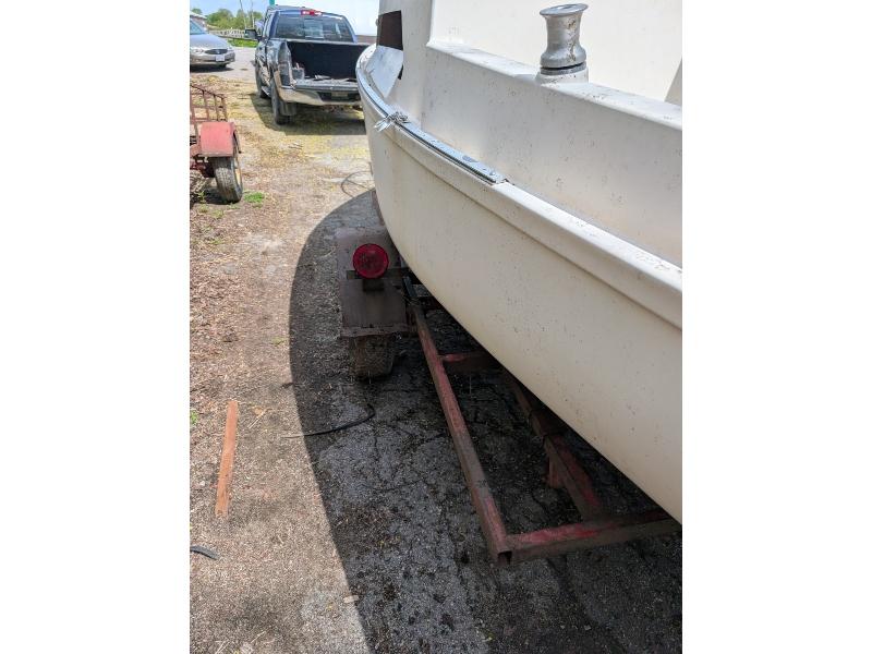 20' Boat and Trailer - No Ownership