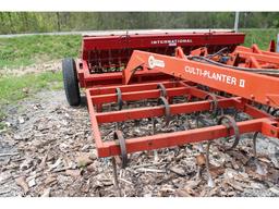 International 510 Seed Drill with Cultiplanter 2