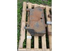 JD Front Weight for 500 Series Tractor with Mounting Bolts