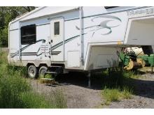 2001 Glen 24E 5th Wheel Trailer - Has Ownership