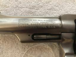 STURM & RUGER SECURITY SIX .357 MAGNUM 4'' BARREL - SERIAL No. 153-62586 - WOOD GRIP