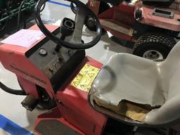 TORO SAND PRO 3020 08885 TRACTOR - SERIAL No. 80152 - 3720.2 HOURS