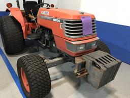 KUBOTA M4700 M470-21369 TRACTOR WITH ATTACHMENT - 4879.4 HOURS