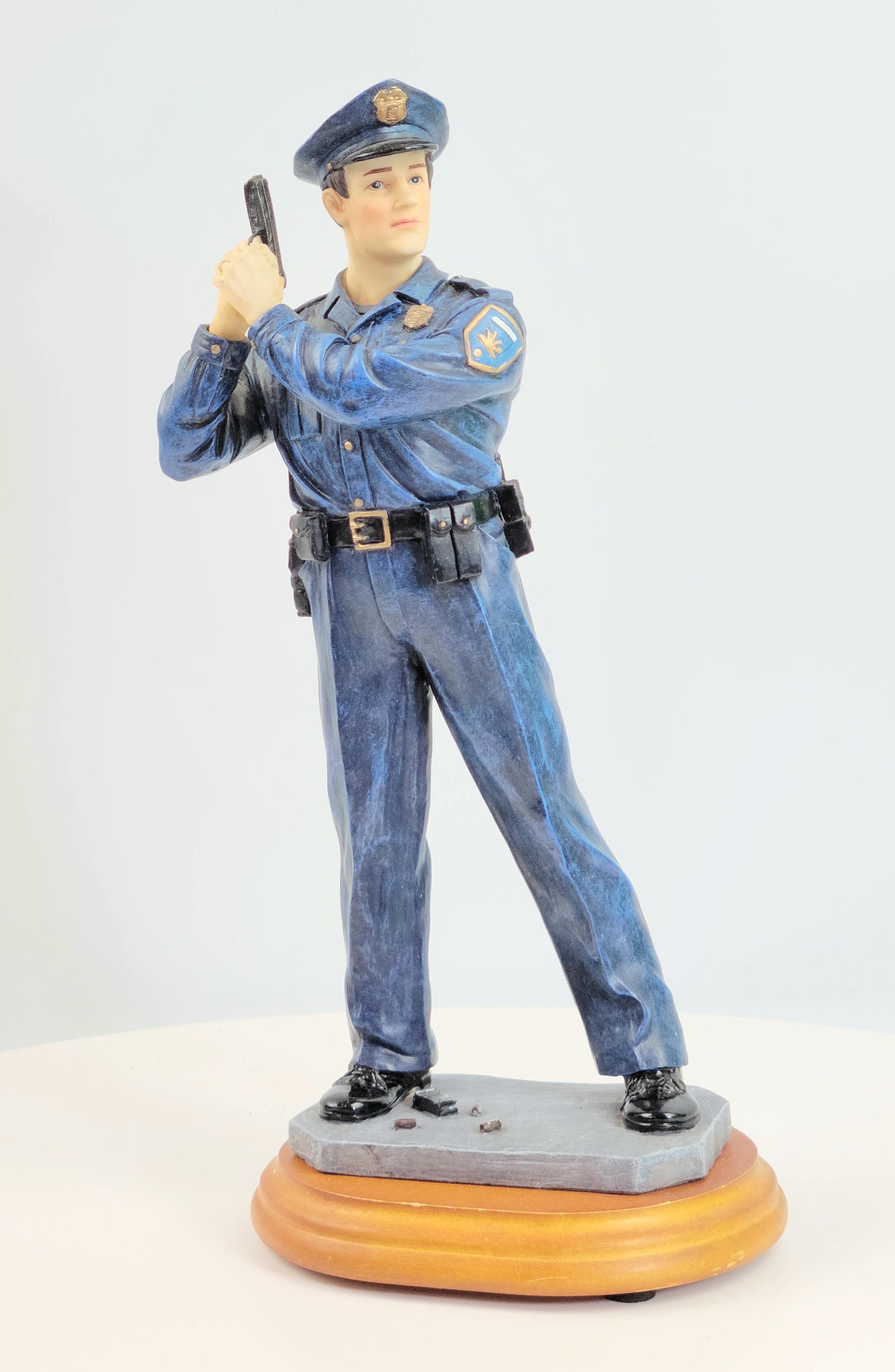 Vanmark Blue Hats Of Bravery "Ready And Waiting" Limited Edition Police Figurine
