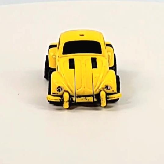 Vintage Transformers G1 Pretender Bumblebee 1989 Yellow Beetle Takara/Hasbro