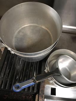 Assorted size sauce pans, 5 pieces