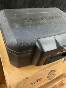 New Sentri Safe with key