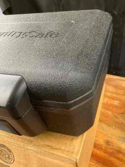 New Sentri Safe with key