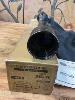 Bushnell Stalker wide angle scope, comes in Leupold box.