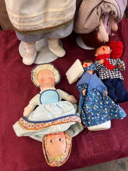Assorted vintage dolls. 5 pieces