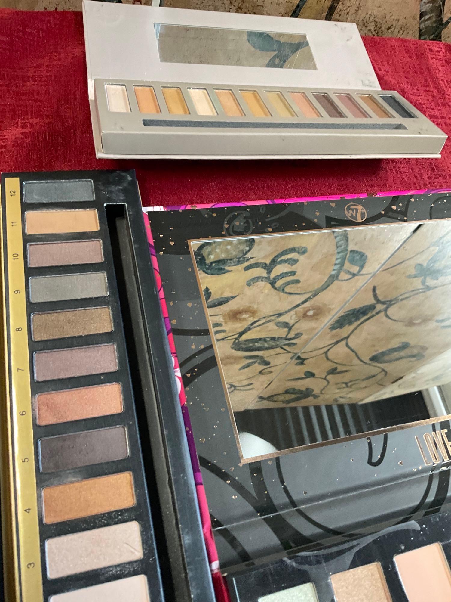 Assorted makeup. 11 pieces