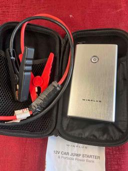 Winplus 12v car jumper starter & portable power bank with case