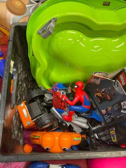 Large lot of toys, Learn to read, games, etc