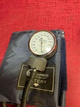 Cypress Proseries sphygmomanometer blood pressure cuff & stethoscope