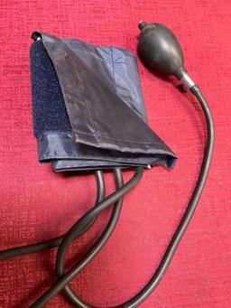 Cypress Proseries sphygmomanometer blood pressure cuff & stethoscope