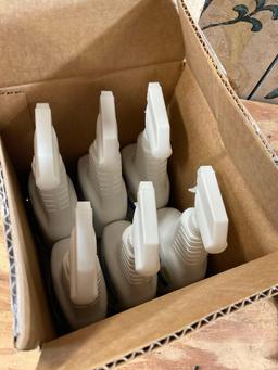 New. Clorox Bleach germicidal cleaner. Box with 6 bottles 32 oz each . Exp Nov, 2021